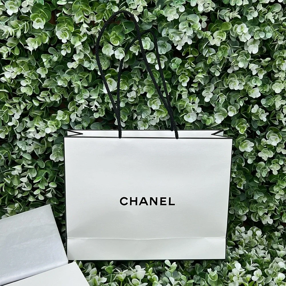 CHANEL Authentic White Shopping Bag Gift Set